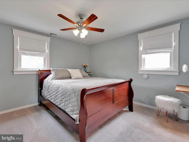 943 CAMPUS RD, Elizabethtown, PA 17022