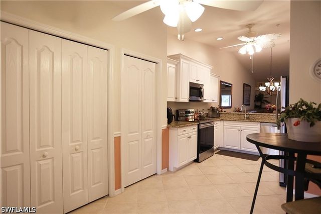 2770 Cypress Trace CIR 2423A, Naples, FL 34119