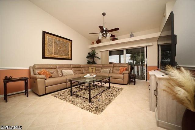 2770 Cypress Trace CIR 2423A, Naples, FL 34119
