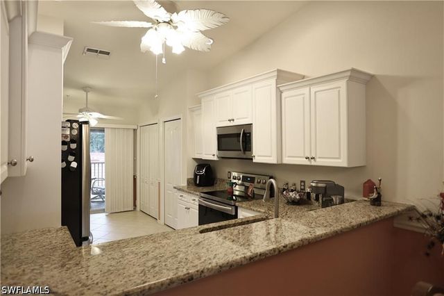 2770 Cypress Trace CIR 2423A, Naples, FL 34119