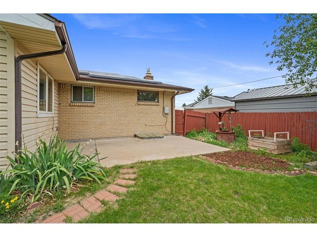 10 Joan Dr, Denver, CO 80221