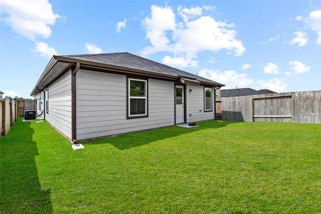 14351 Leafy Willow Drive, Splendora, TX 77372