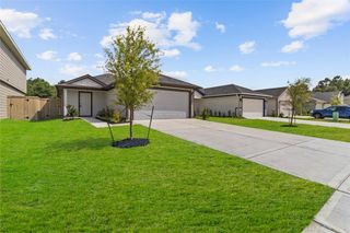 14351 Leafy Willow Drive, Splendora, TX 77372