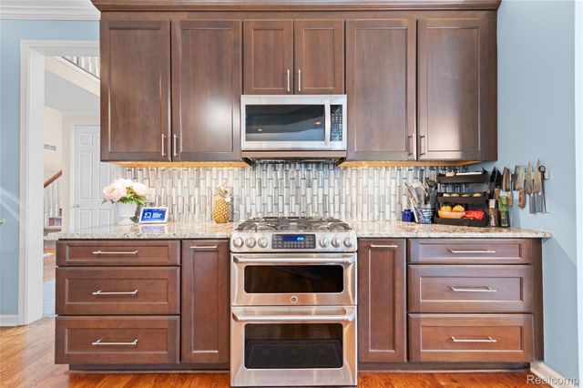13750 Embers Court, Plymouth Charter Township, MI 48170