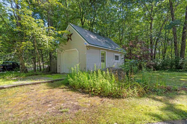 62 Castle Rock Road, Barrington, NH 03825