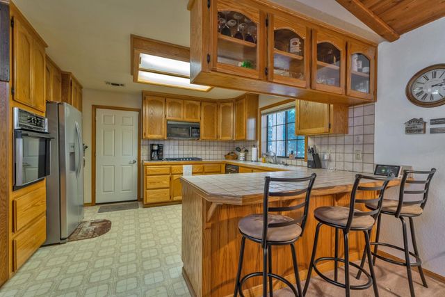 3024 Rampart Ct, Pollock Pines, CA 95726