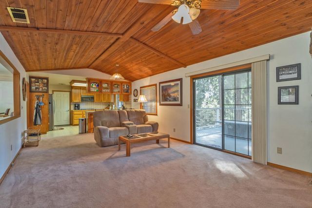 3024 Rampart Ct, Pollock Pines, CA 95726