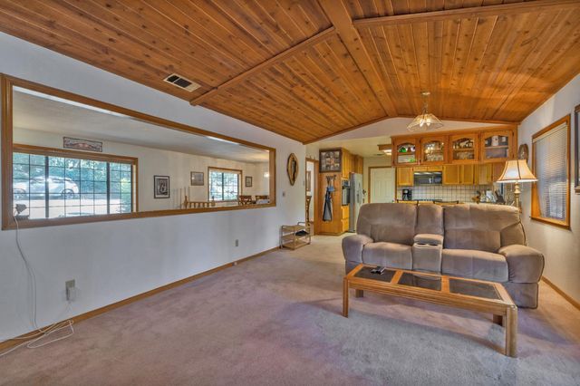 3024 Rampart Ct, Pollock Pines, CA 95726