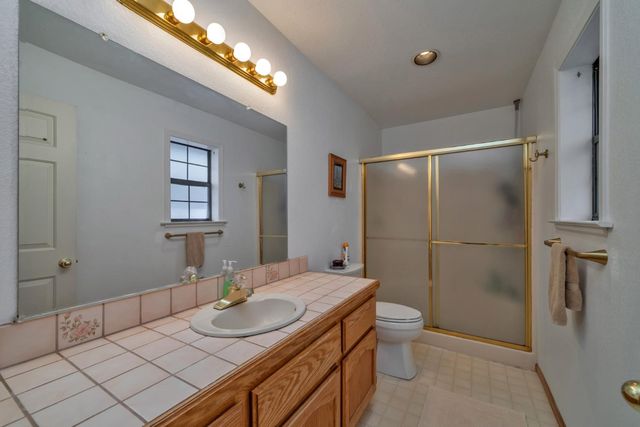 3024 Rampart Ct, Pollock Pines, CA 95726