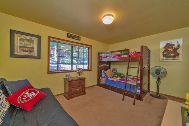 3024 Rampart Ct, Pollock Pines, CA 95726