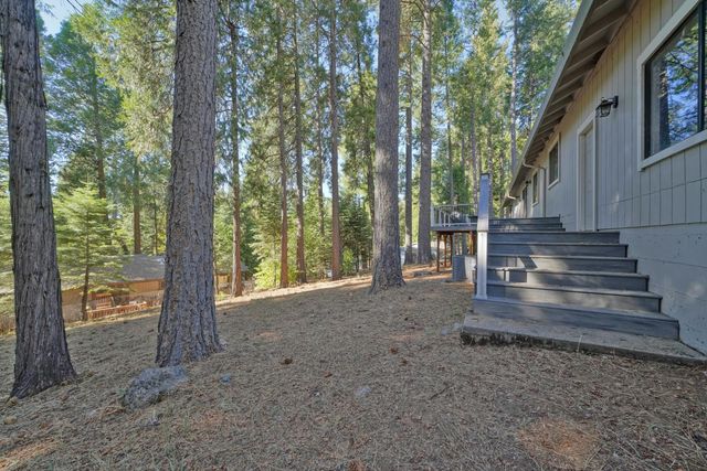 3024 Rampart Ct, Pollock Pines, CA 95726