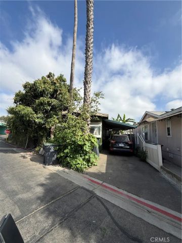223 Madrid, Santa Ana, CA 92703