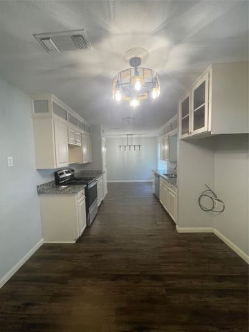 3509 Glenda Street, Haltom City, TX 76117