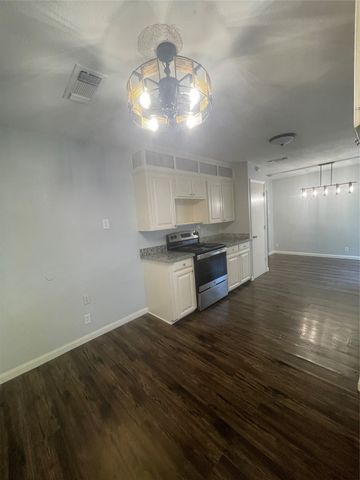 3509 Glenda Street, Haltom City, TX 76117