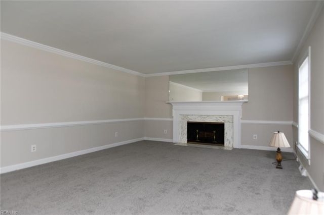 12 Beverly Hills DR, Newport News, VA 23606