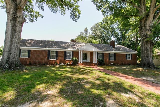 12 Beverly Hills DR, Newport News, VA 23606