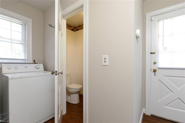 12 Beverly Hills DR, Newport News, VA 23606