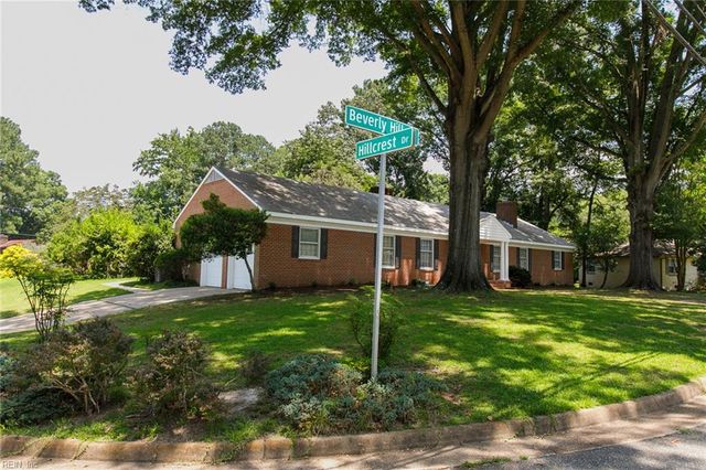12 Beverly Hills DR, Newport News, VA 23606