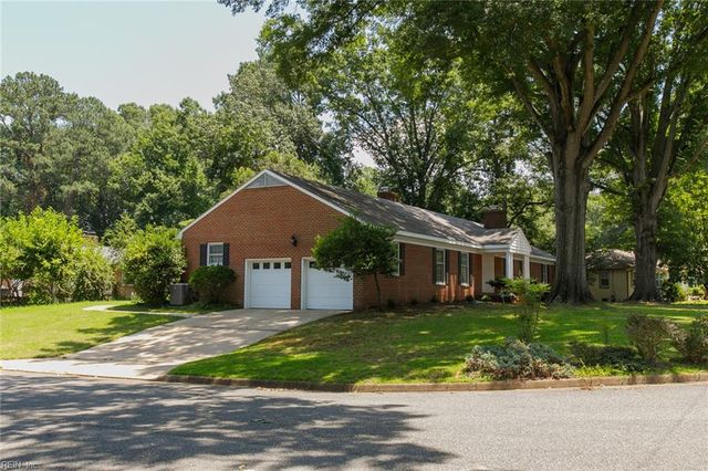 12 Beverly Hills DR, Newport News, VA 23606