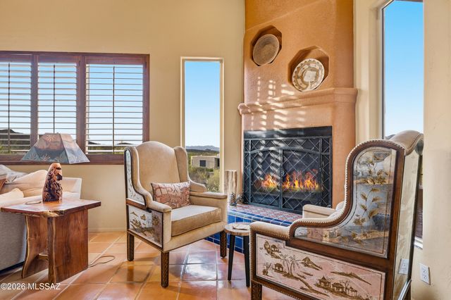1061 N Mcelroy Place, Tucson, AZ 85745