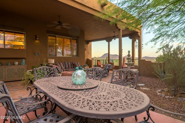 1061 N Mcelroy Place, Tucson, AZ 85745