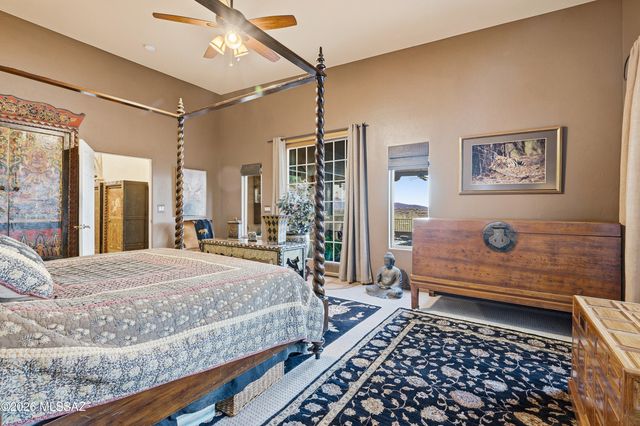 1061 N Mcelroy Place, Tucson, AZ 85745