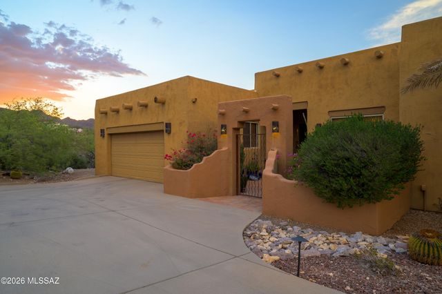 1061 N Mcelroy Place, Tucson, AZ 85745