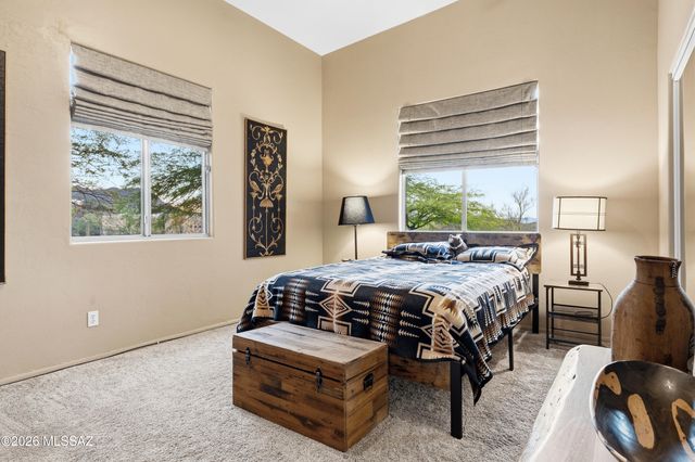 1061 N Mcelroy Place, Tucson, AZ 85745