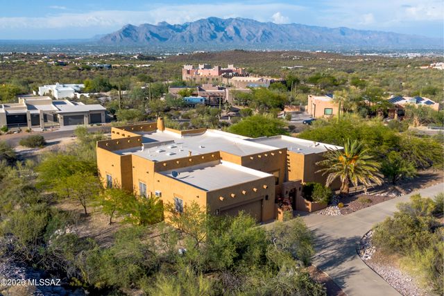 1061 N Mcelroy Place, Tucson, AZ 85745