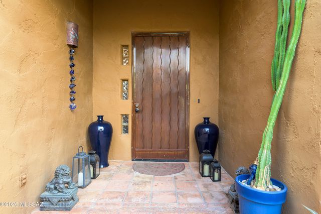 1061 N Mcelroy Place, Tucson, AZ 85745
