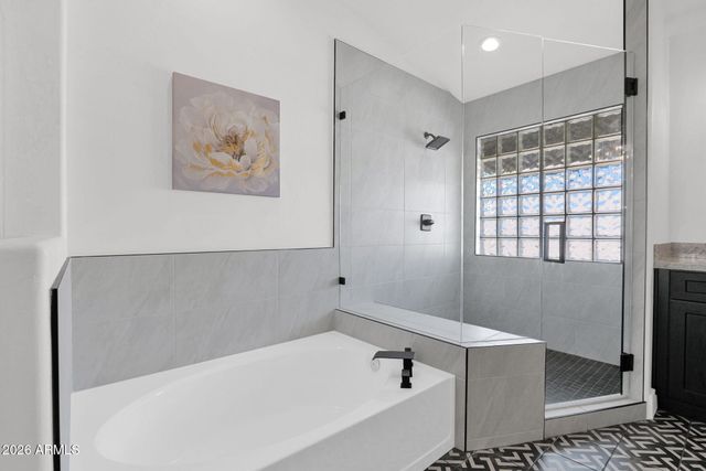 7240 N DREAMY DRAW Drive 113, Phoenix, AZ 85020