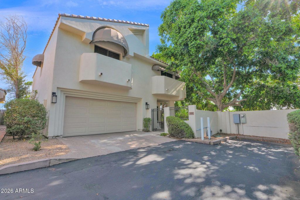 7240 N DREAMY DRAW Drive 113, Phoenix, AZ 85020