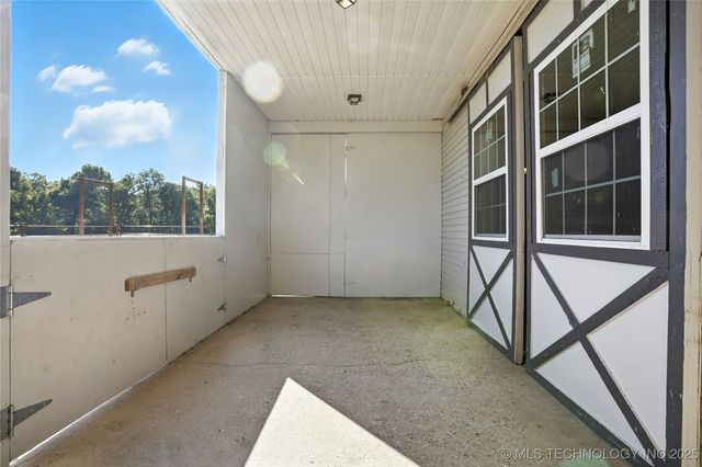 33021 S 625 Road, Grove, OK 74344