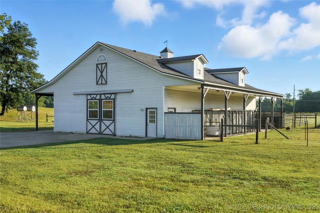 33021 S 625 Road, Grove, OK 74344