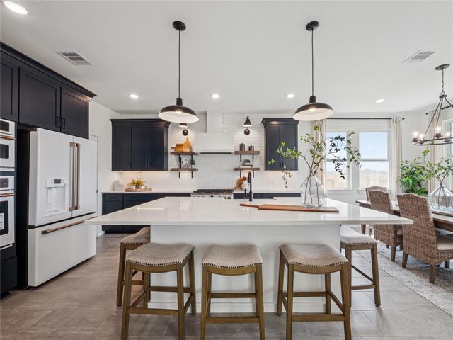 11710 Old Fashion Circle, Mont Belvieu, TX 77535