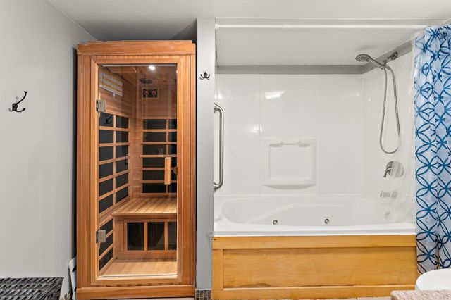 6871 90th Street S, Cottage Grove, MN 55016