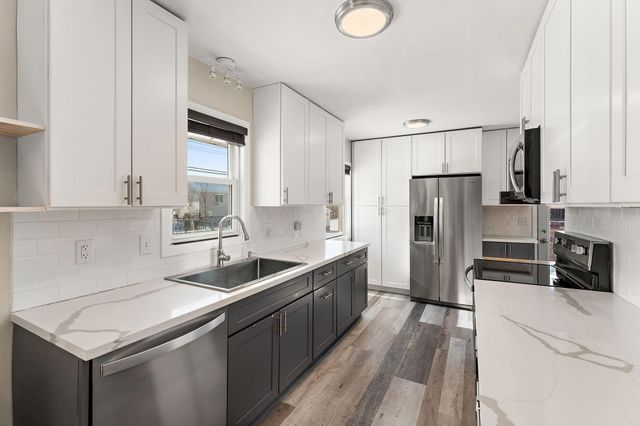 6871 90th Street S, Cottage Grove, MN 55016