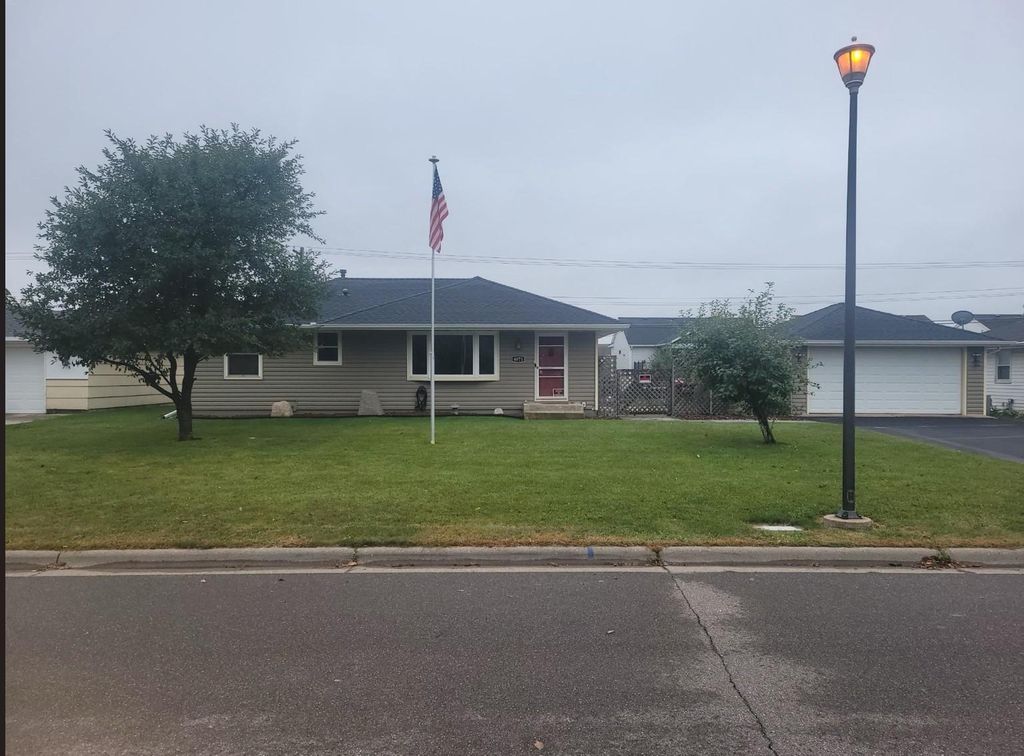 6871 90th Street S, Cottage Grove, MN 55016