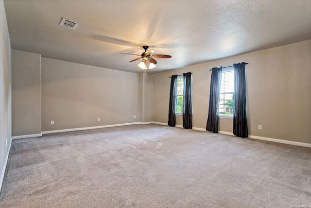1305 James Cook, Windcrest, TX 78239