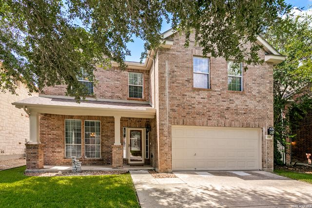 1305 James Cook, Windcrest, TX 78239