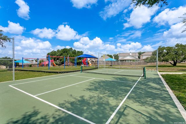 1305 James Cook, Windcrest, TX 78239