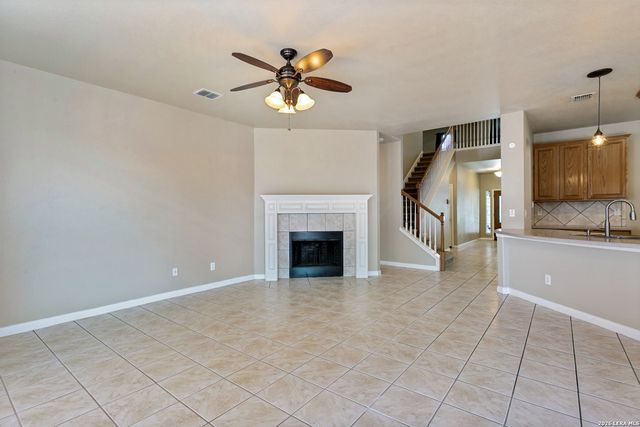 1305 James Cook, Windcrest, TX 78239