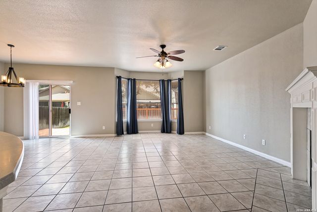 1305 James Cook, Windcrest, TX 78239