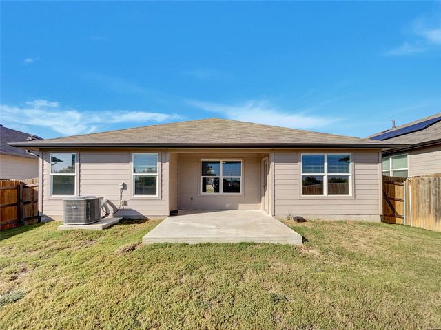 112 Marimoor DR, Hutto, TX 78634