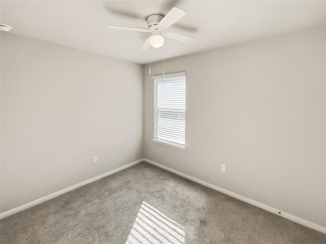 112 Marimoor DR, Hutto, TX 78634