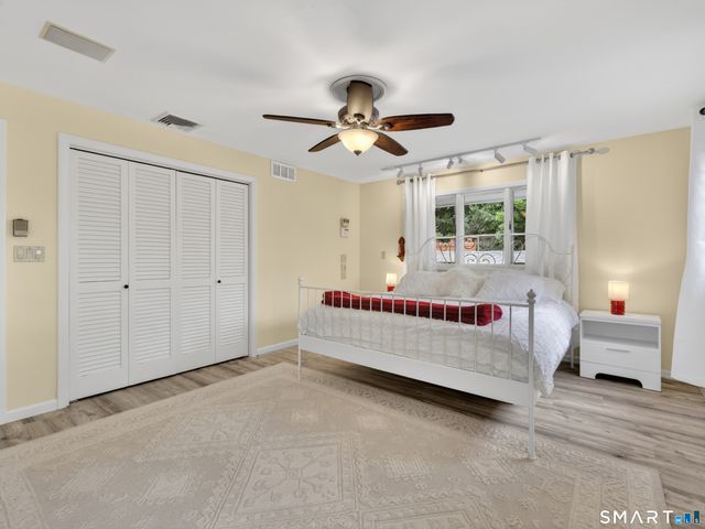 104 Parkway South, New London, CT 06320