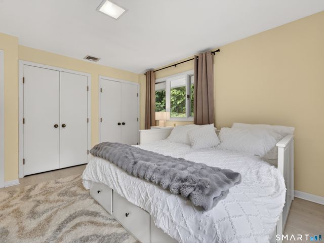 104 Parkway South, New London, CT 06320