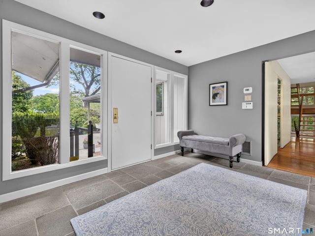 104 Parkway South, New London, CT 06320