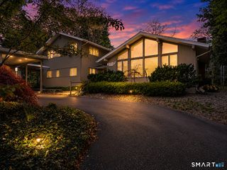 104 Parkway South, New London, CT 06320