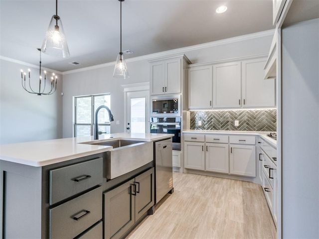 9220 SW 43rd Street, Oklahoma City, OK 73179